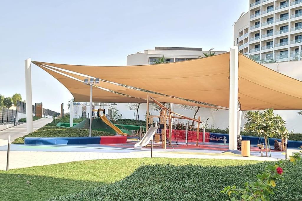 Luxury Apartment In Yas Island อาบูดาบี ภายนอก รูปภาพ