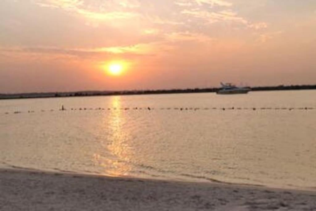 Luxury Apartment In Yas Island อาบูดาบี ภายนอก รูปภาพ